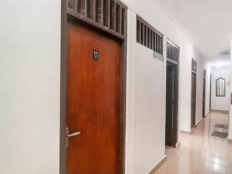 Oyo 2256 Danysa Guesthouse Jakarta Kültér fotó