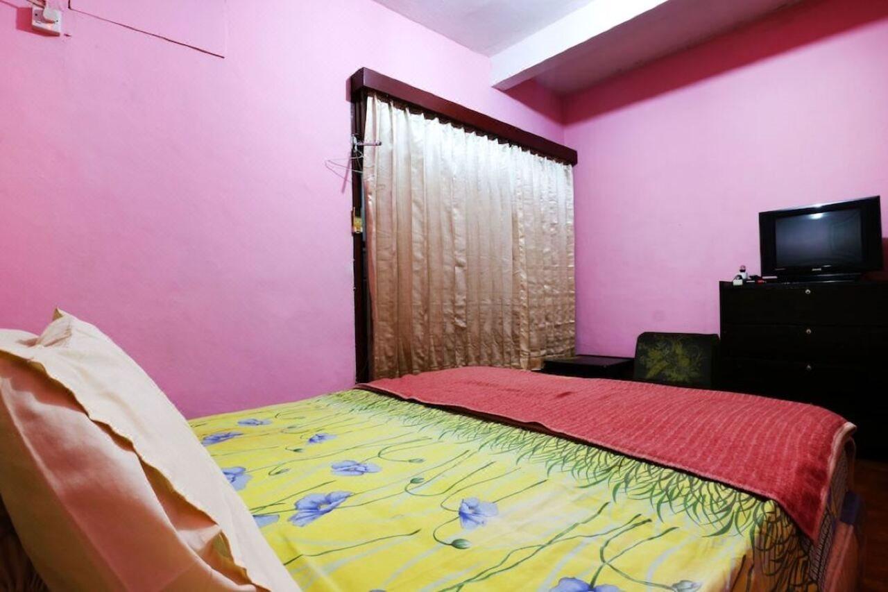 Oyo 2256 Danysa Guesthouse Jakarta Kültér fotó