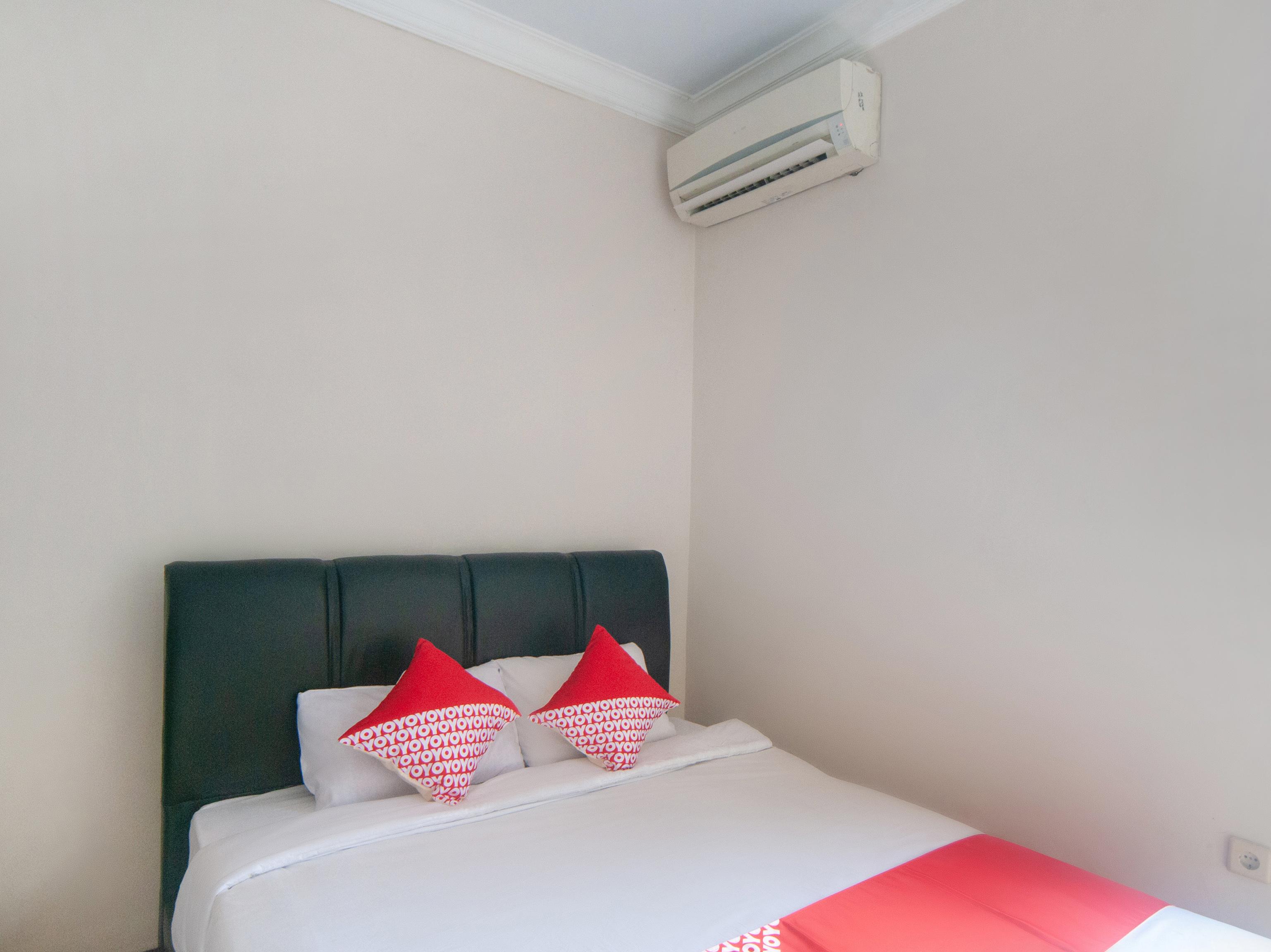 Oyo 2256 Danysa Guesthouse Jakarta Kültér fotó